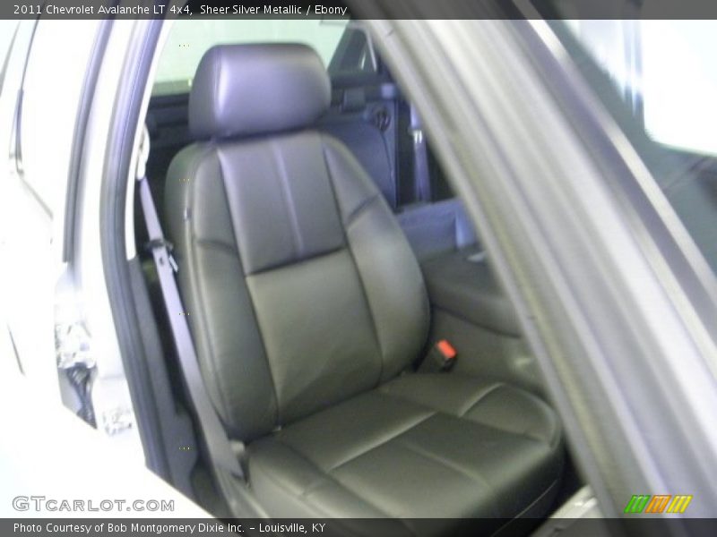 Sheer Silver Metallic / Ebony 2011 Chevrolet Avalanche LT 4x4