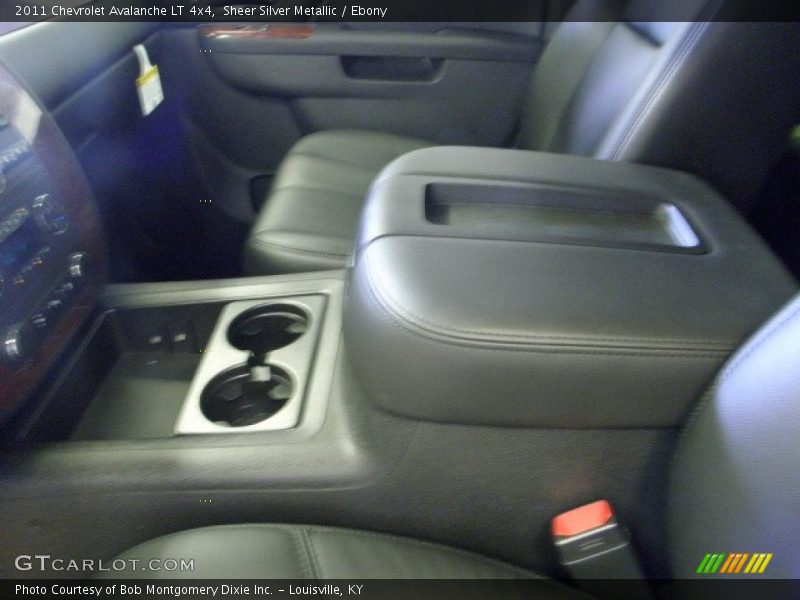 Sheer Silver Metallic / Ebony 2011 Chevrolet Avalanche LT 4x4