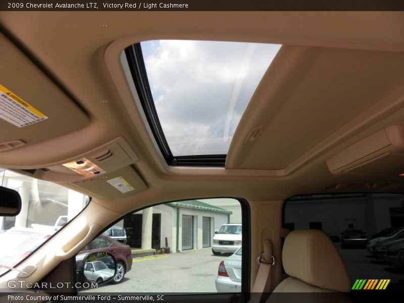 Victory Red / Light Cashmere 2009 Chevrolet Avalanche LTZ