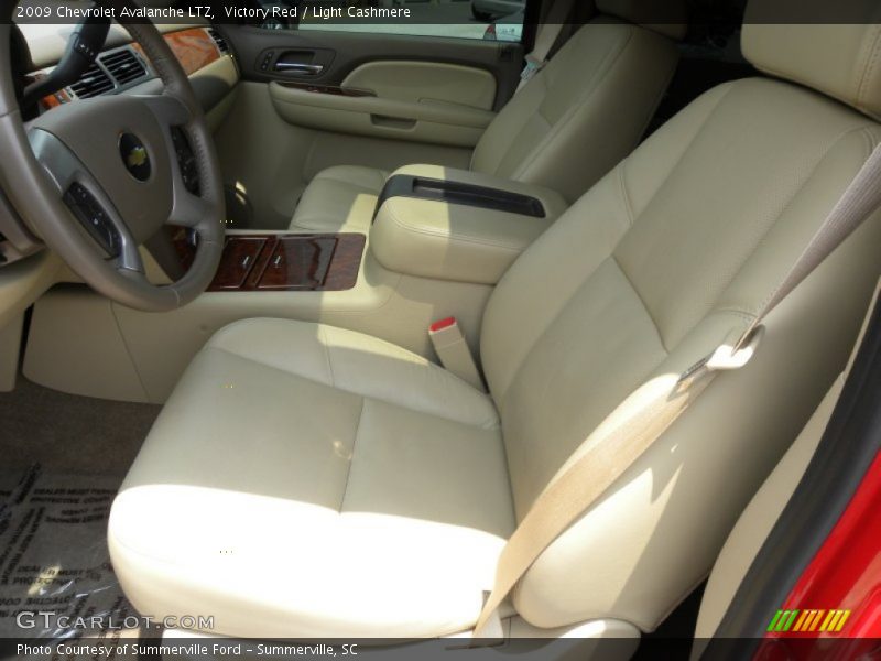 Victory Red / Light Cashmere 2009 Chevrolet Avalanche LTZ