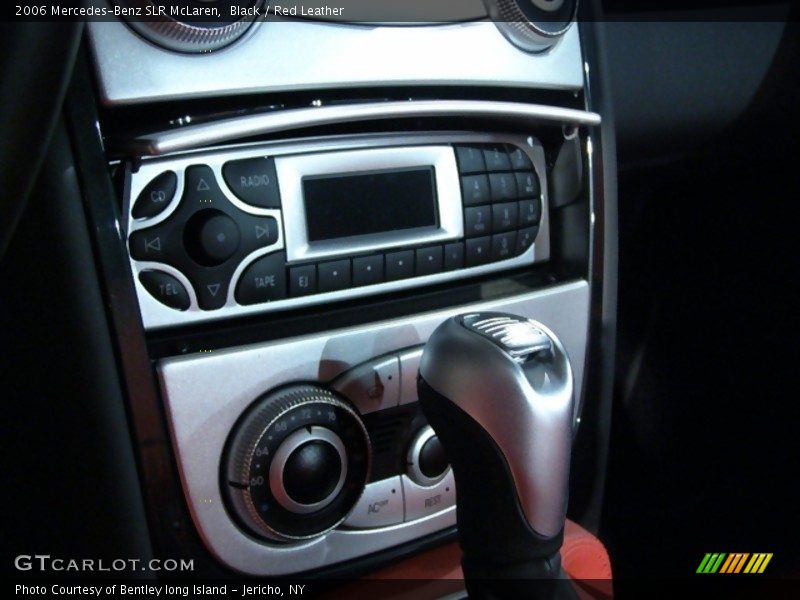 Controls of 2006 SLR McLaren