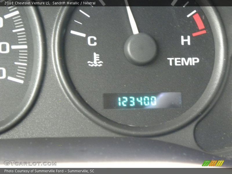Sandrift Metallic / Neutral 2001 Chevrolet Venture LS