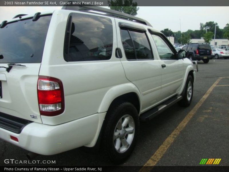 Glacier White Pearl / Beige 2003 Nissan Pathfinder SE 4x4