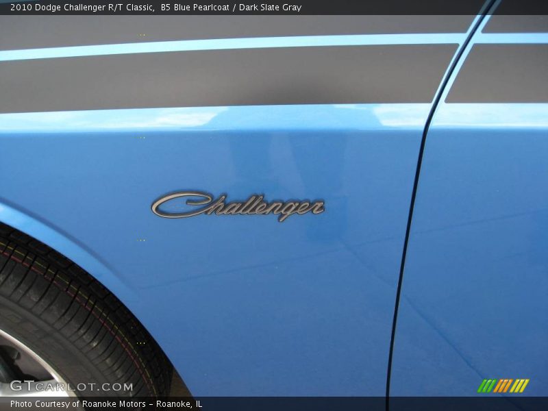 B5 Blue Pearlcoat / Dark Slate Gray 2010 Dodge Challenger R/T Classic