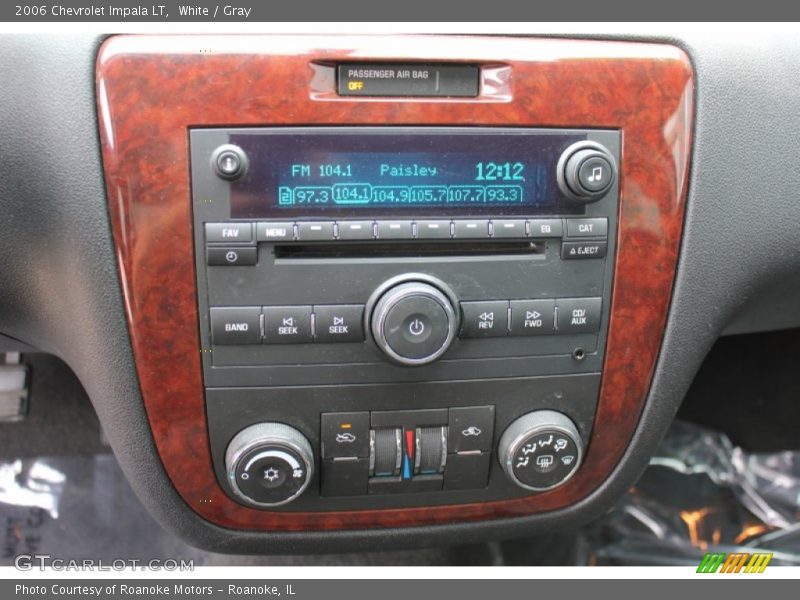 White / Gray 2006 Chevrolet Impala LT