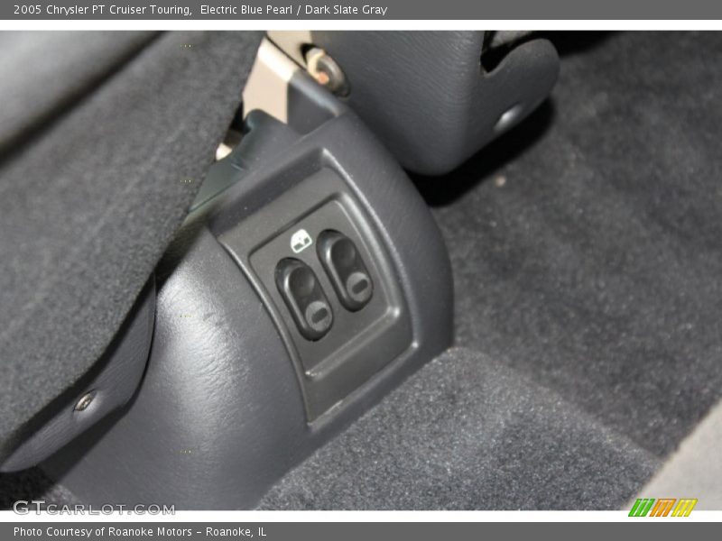 Electric Blue Pearl / Dark Slate Gray 2005 Chrysler PT Cruiser Touring