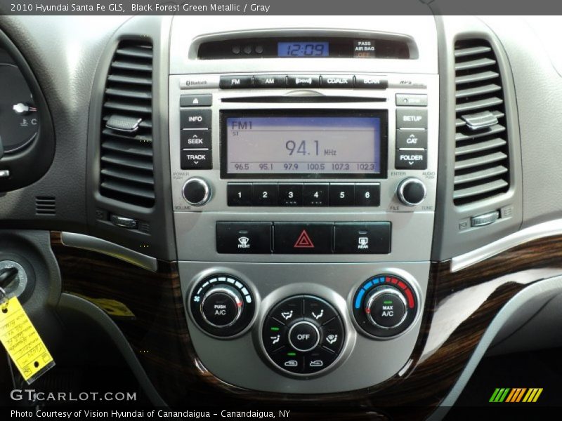 Black Forest Green Metallic / Gray 2010 Hyundai Santa Fe GLS