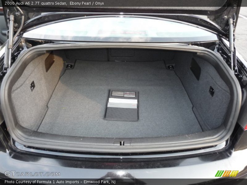  2000 A6 2.7T quattro Sedan Trunk