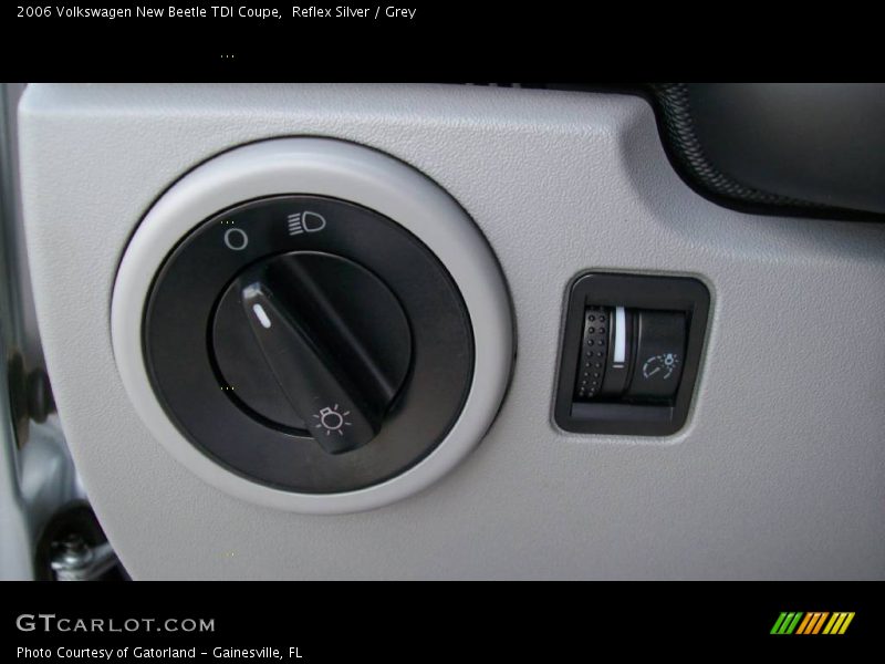 Reflex Silver / Grey 2006 Volkswagen New Beetle TDI Coupe