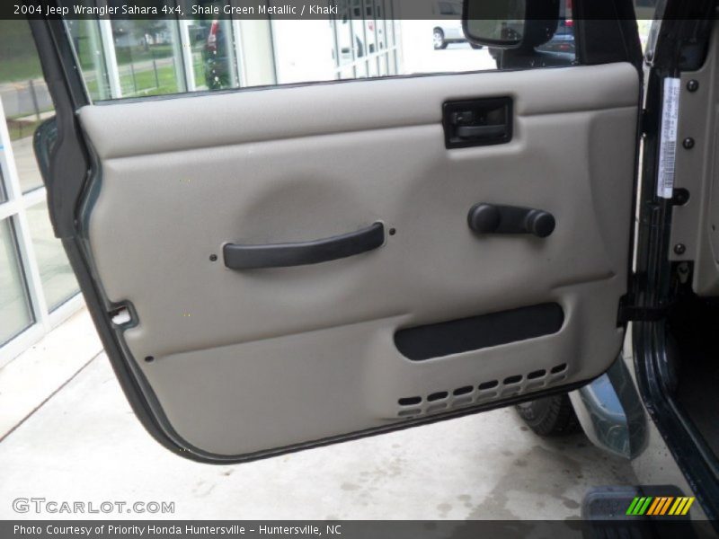 Shale Green Metallic / Khaki 2004 Jeep Wrangler Sahara 4x4