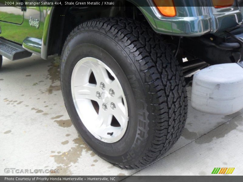 Shale Green Metallic / Khaki 2004 Jeep Wrangler Sahara 4x4