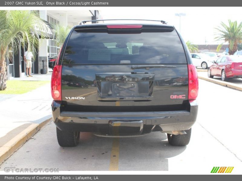 Onyx Black / Cocoa/Light Cashmere 2007 GMC Yukon SLE