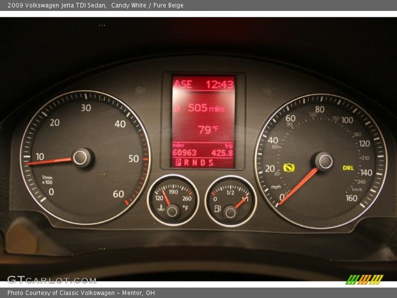 Candy White / Pure Beige 2009 Volkswagen Jetta TDI Sedan