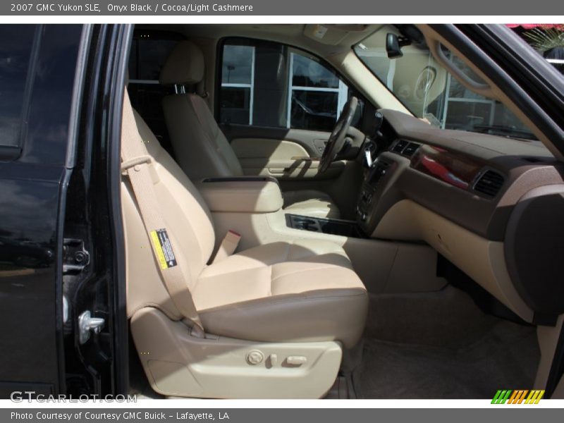 Onyx Black / Cocoa/Light Cashmere 2007 GMC Yukon SLE