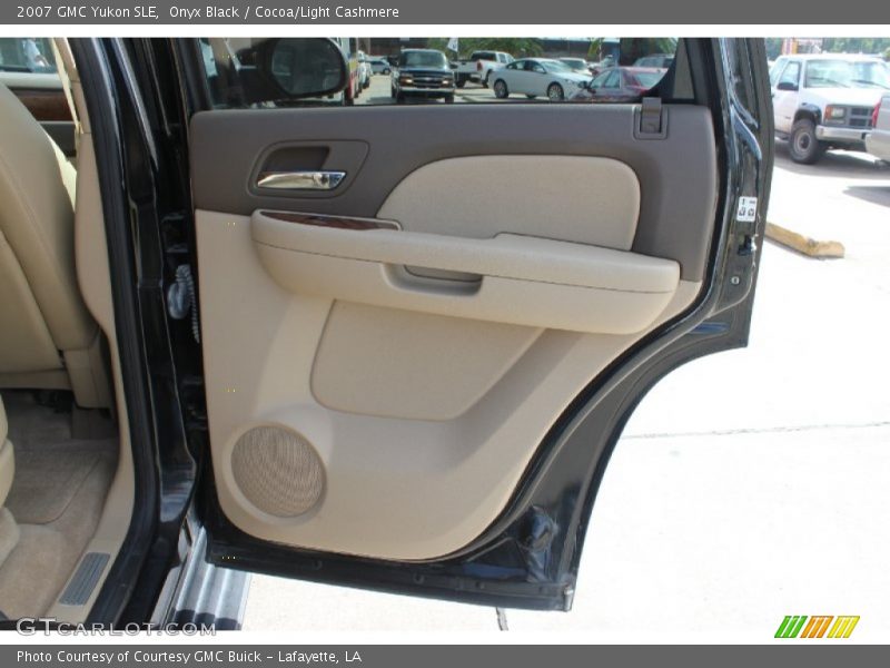 Onyx Black / Cocoa/Light Cashmere 2007 GMC Yukon SLE