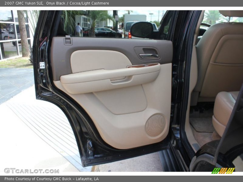 Onyx Black / Cocoa/Light Cashmere 2007 GMC Yukon SLE
