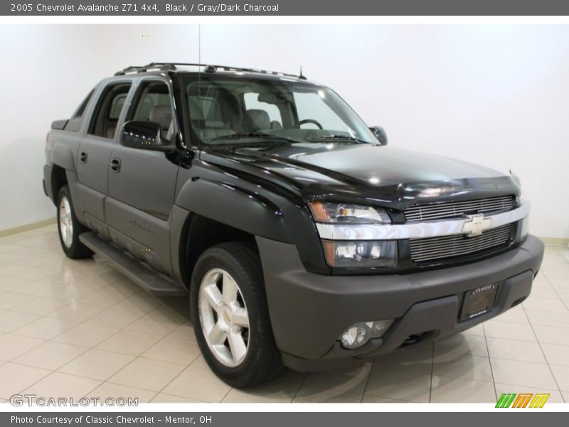 Black / Gray/Dark Charcoal 2005 Chevrolet Avalanche Z71 4x4