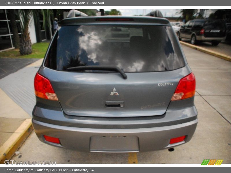 Urban Gray Pearl / Charcoal 2004 Mitsubishi Outlander LS