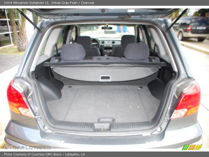 Urban Gray Pearl / Charcoal 2004 Mitsubishi Outlander LS