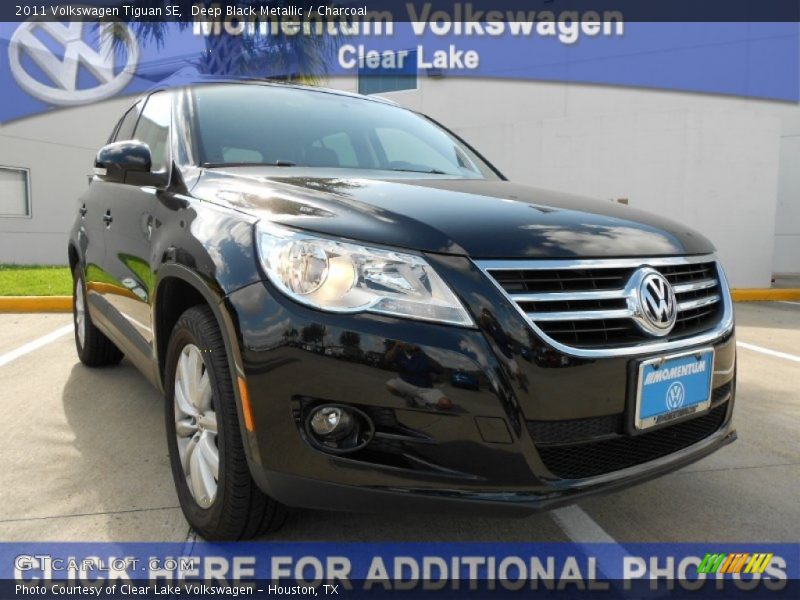 Deep Black Metallic / Charcoal 2011 Volkswagen Tiguan SE