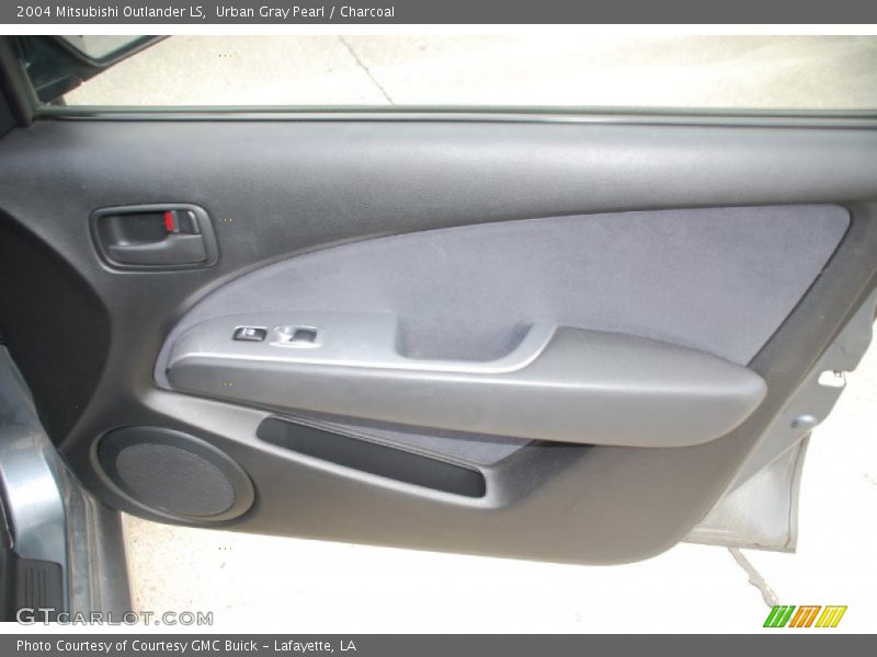 Urban Gray Pearl / Charcoal 2004 Mitsubishi Outlander LS