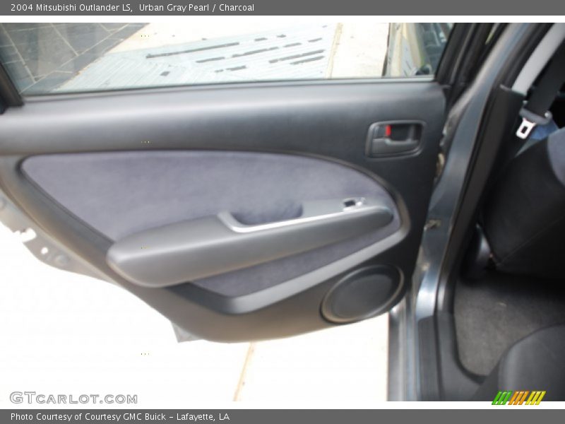 Urban Gray Pearl / Charcoal 2004 Mitsubishi Outlander LS
