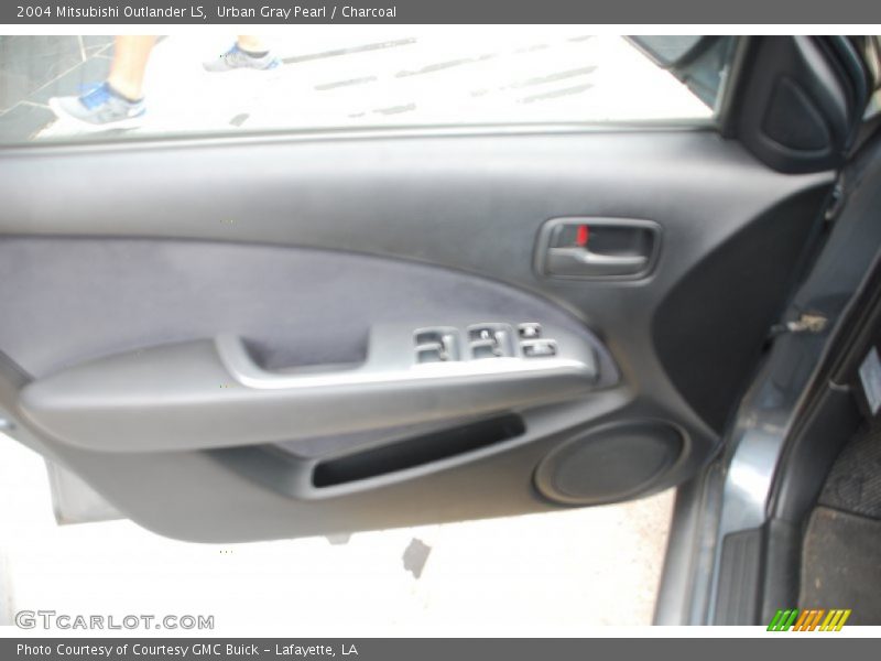 Urban Gray Pearl / Charcoal 2004 Mitsubishi Outlander LS