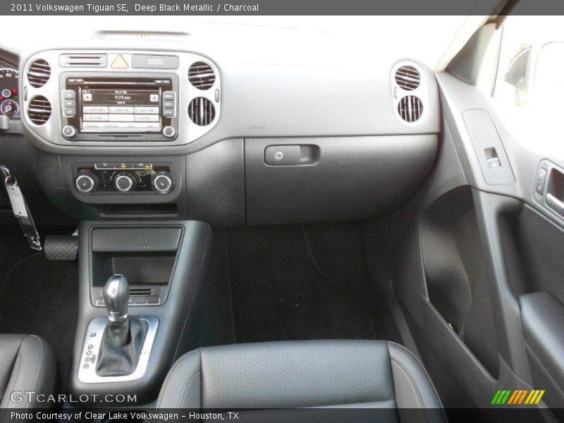 Deep Black Metallic / Charcoal 2011 Volkswagen Tiguan SE