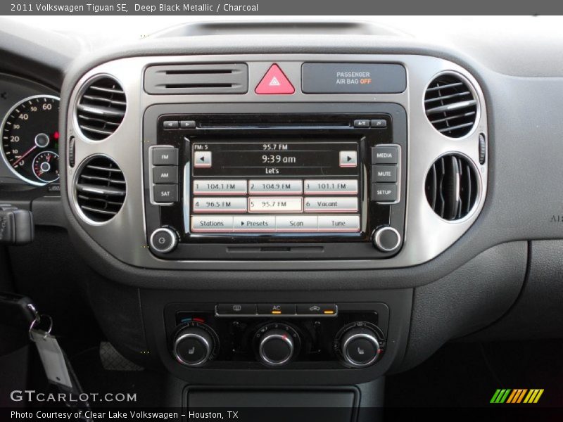 Deep Black Metallic / Charcoal 2011 Volkswagen Tiguan SE