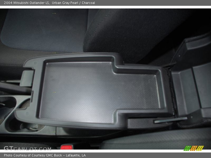 Urban Gray Pearl / Charcoal 2004 Mitsubishi Outlander LS