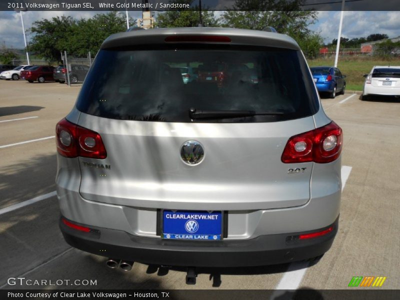 White Gold Metallic / Sandstone 2011 Volkswagen Tiguan SEL