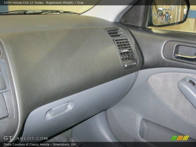 Magnesium Metallic / Gray 2004 Honda Civic LX Sedan