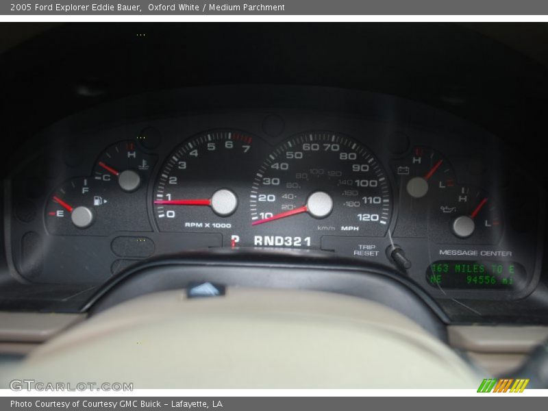 Oxford White / Medium Parchment 2005 Ford Explorer Eddie Bauer