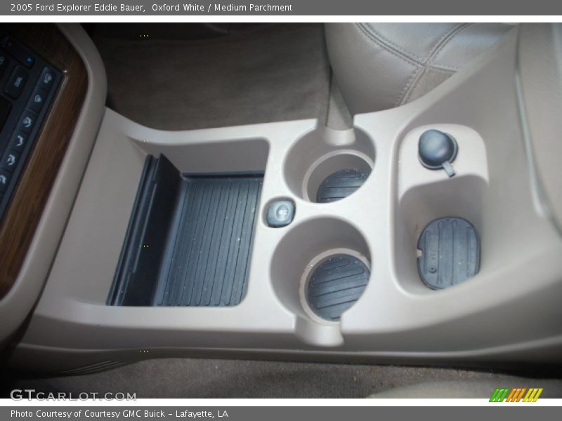 Oxford White / Medium Parchment 2005 Ford Explorer Eddie Bauer