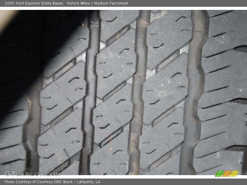 Oxford White / Medium Parchment 2005 Ford Explorer Eddie Bauer