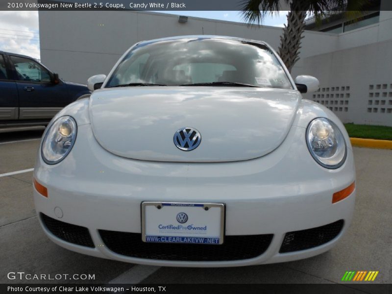 Candy White / Black 2010 Volkswagen New Beetle 2.5 Coupe