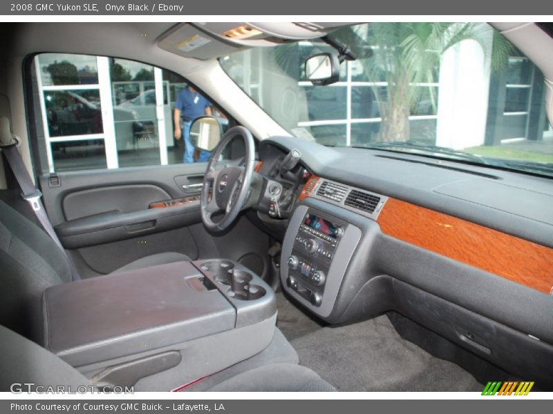 Onyx Black / Ebony 2008 GMC Yukon SLE