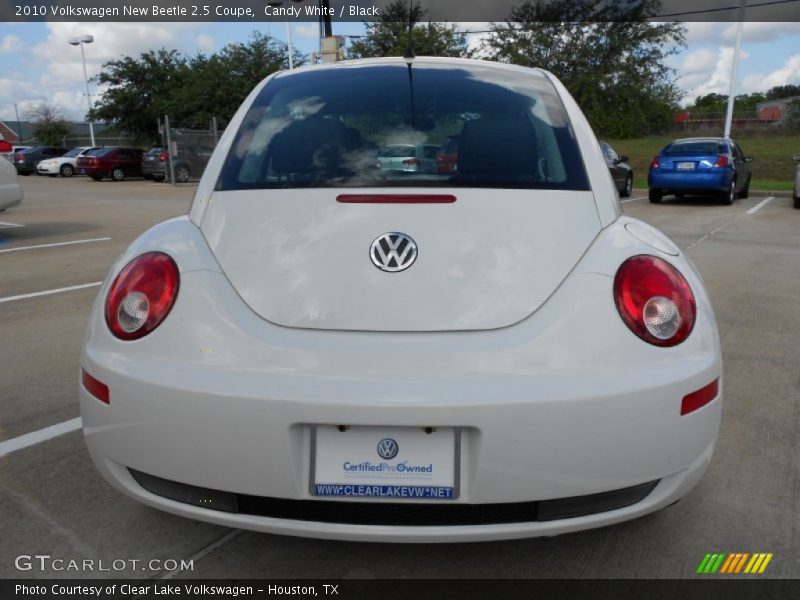 Candy White / Black 2010 Volkswagen New Beetle 2.5 Coupe