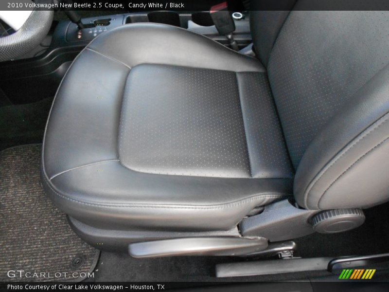 Candy White / Black 2010 Volkswagen New Beetle 2.5 Coupe