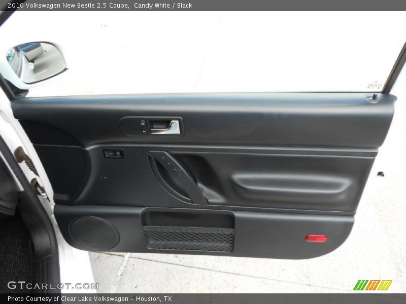 Candy White / Black 2010 Volkswagen New Beetle 2.5 Coupe
