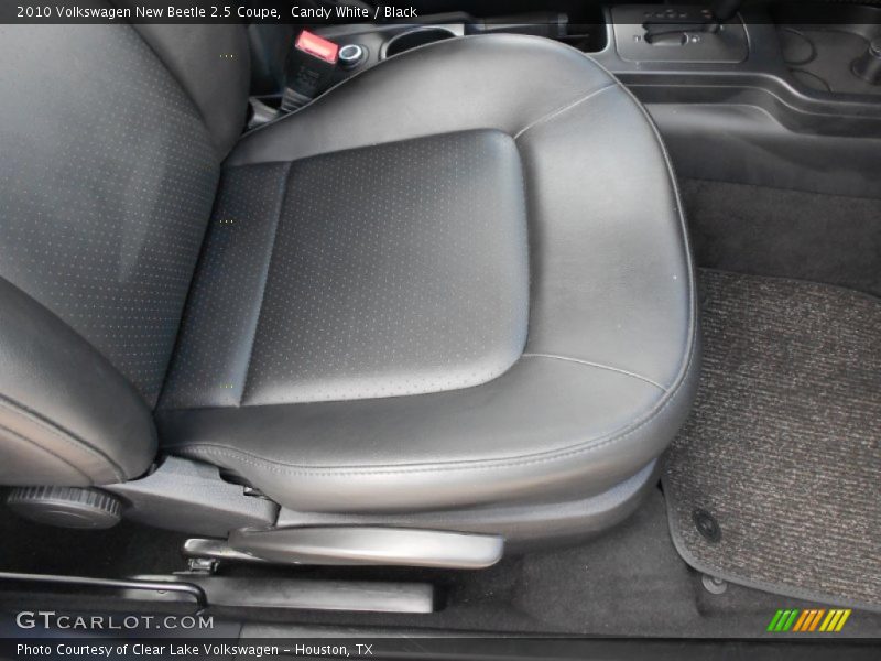 Candy White / Black 2010 Volkswagen New Beetle 2.5 Coupe