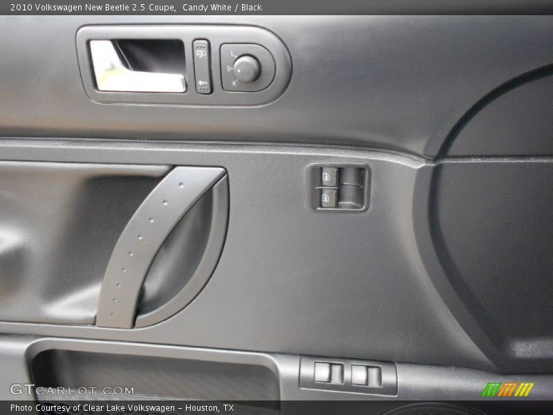 Candy White / Black 2010 Volkswagen New Beetle 2.5 Coupe