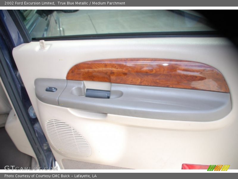 True Blue Metallic / Medium Parchment 2002 Ford Excursion Limited