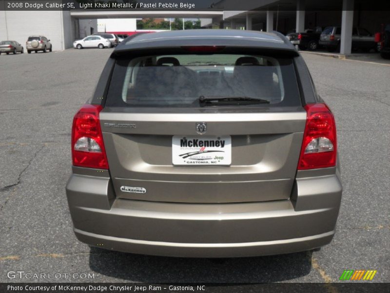 Light Khaki Metallic / Pastel Pebble Beige 2008 Dodge Caliber SE
