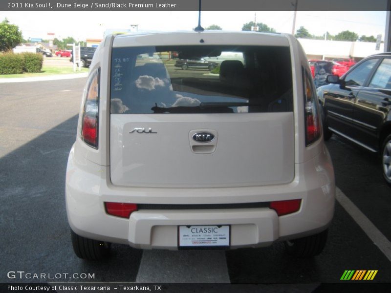 Dune Beige / Sand/Black Premium Leather 2011 Kia Soul !