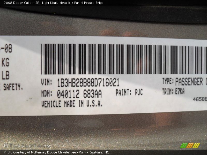 Light Khaki Metallic / Pastel Pebble Beige 2008 Dodge Caliber SE