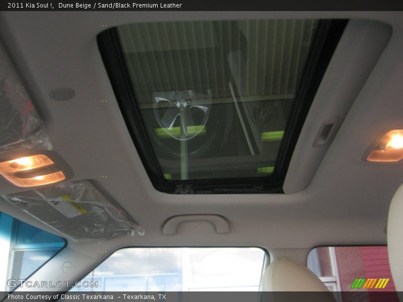 Dune Beige / Sand/Black Premium Leather 2011 Kia Soul !