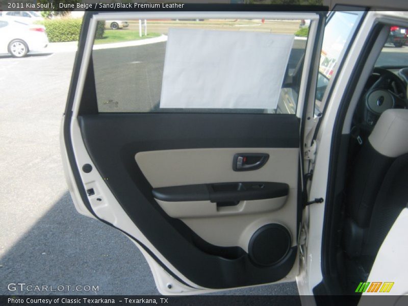 Dune Beige / Sand/Black Premium Leather 2011 Kia Soul !