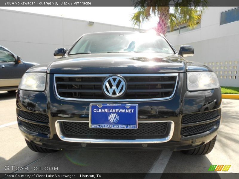 Black / Anthracite 2004 Volkswagen Touareg V8