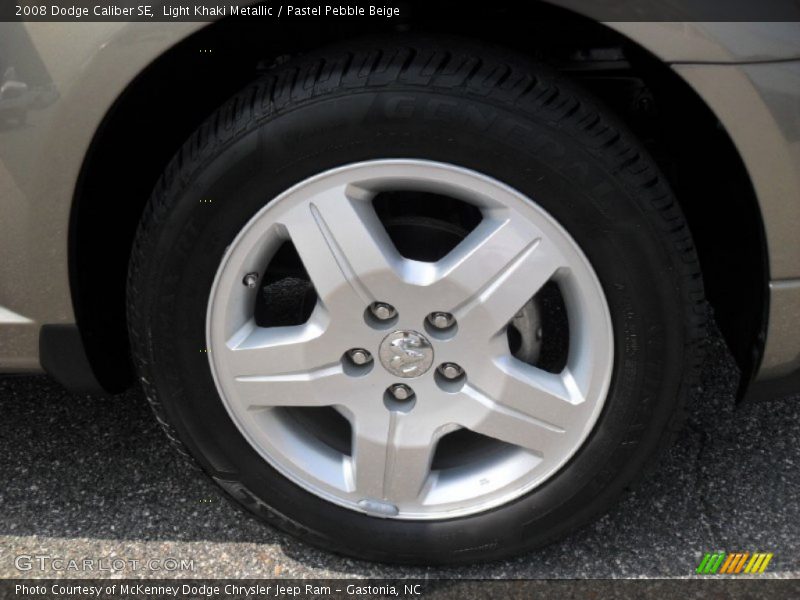 Light Khaki Metallic / Pastel Pebble Beige 2008 Dodge Caliber SE
